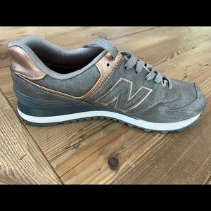 New Balance sneakers, EUC. Worn very few times.